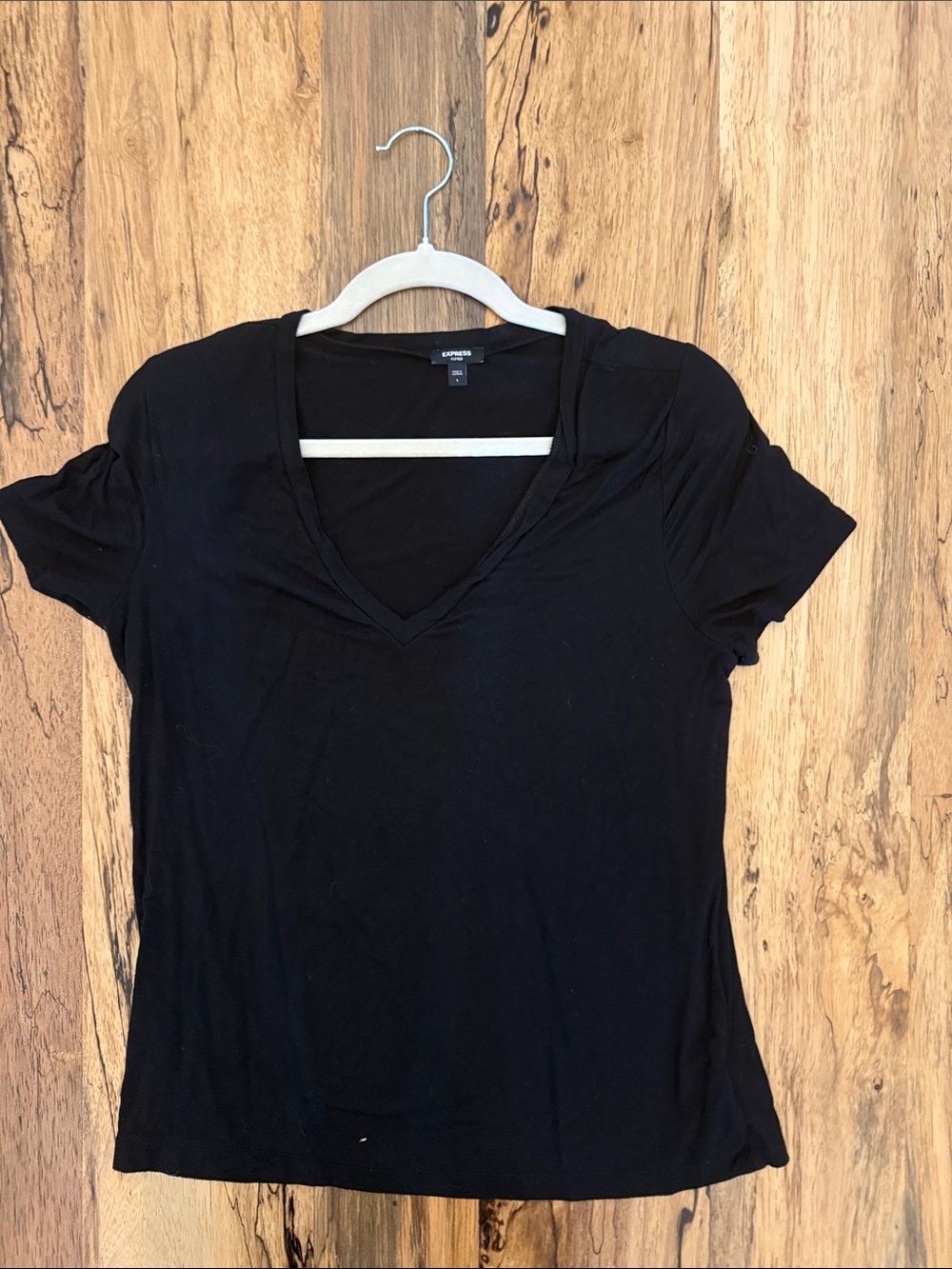 Express Black V-Neck Short Sleeve Tee